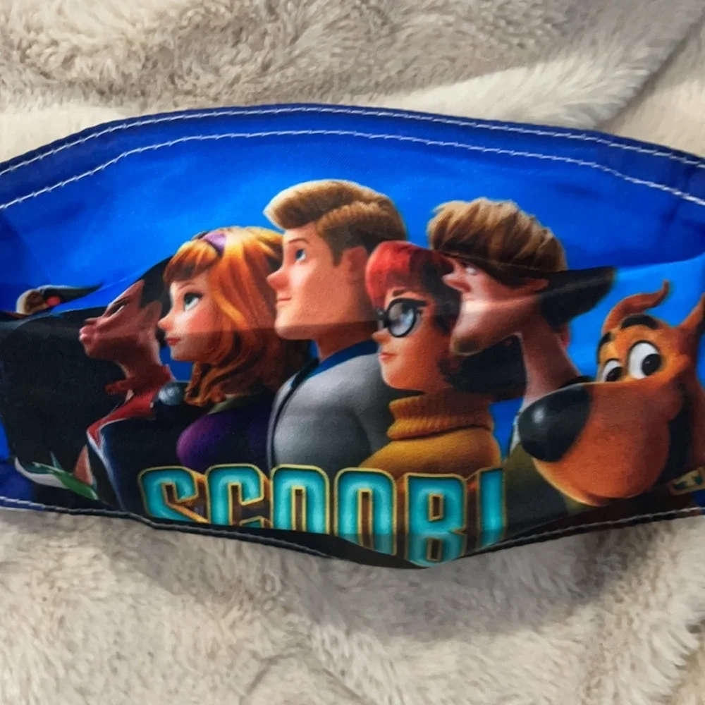 New set/3 Scooby Doo face masks